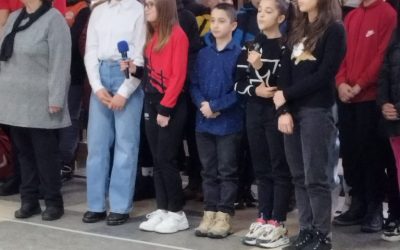 Музикално изпълнение на ученици от 5 клас за патронният празник